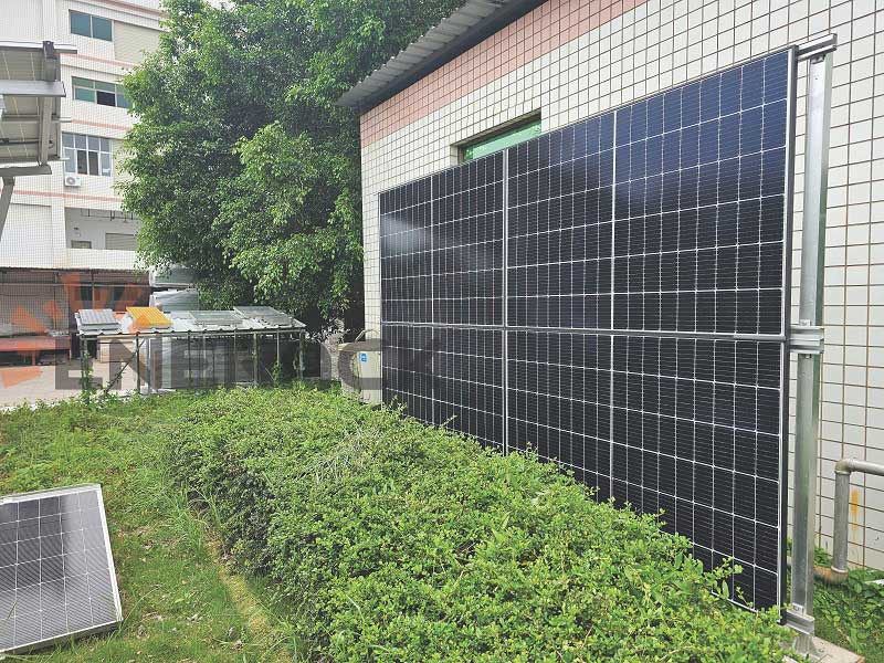Sistem de gard solar