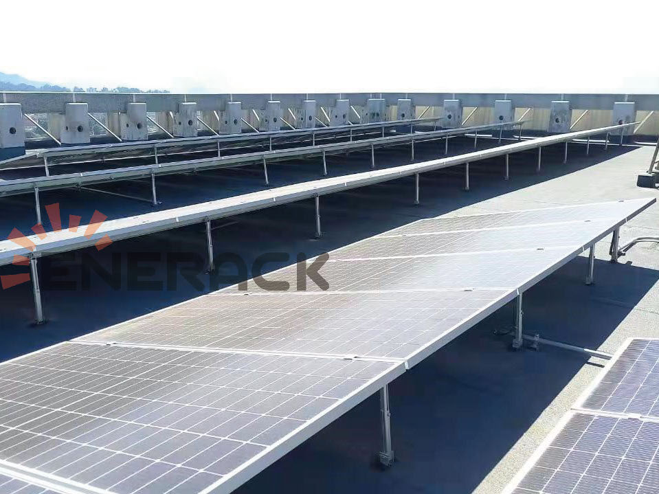 Sistem de înclinare reglabil pentru acoperiș plat din beton de 35 kW în Guatemala