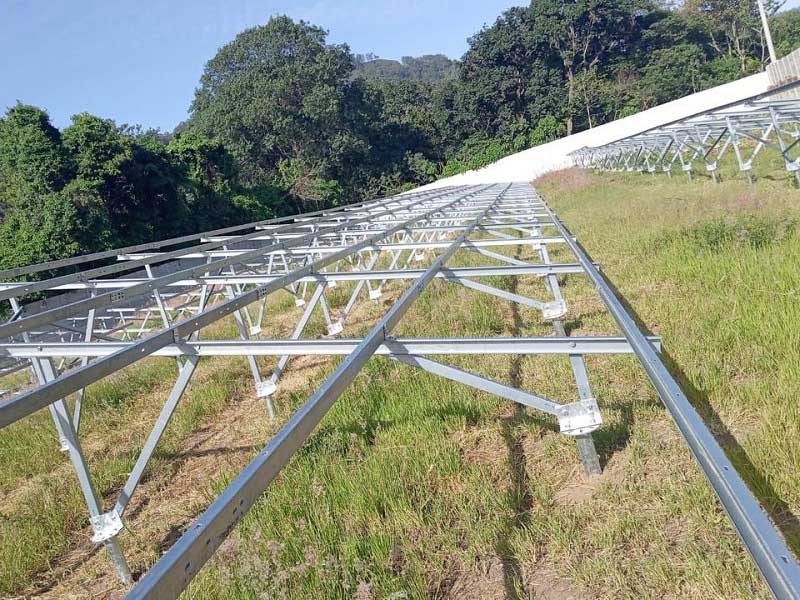 Caz de sisteme de montare solară la sol ZAM în Guatemala