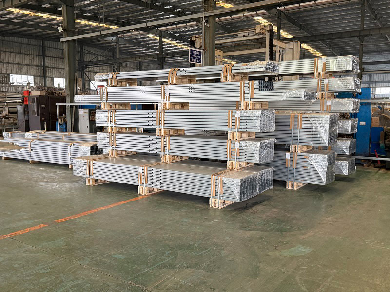 Sisteme de montare solară la sol ZAM